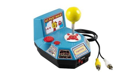 pacman tv plug in